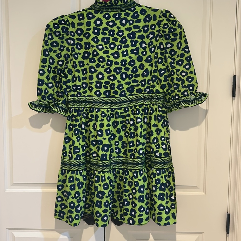 Gretchen Scott Bright Green and Navy Floral-Print Tiered Mini Dress - Picture 4 of 4